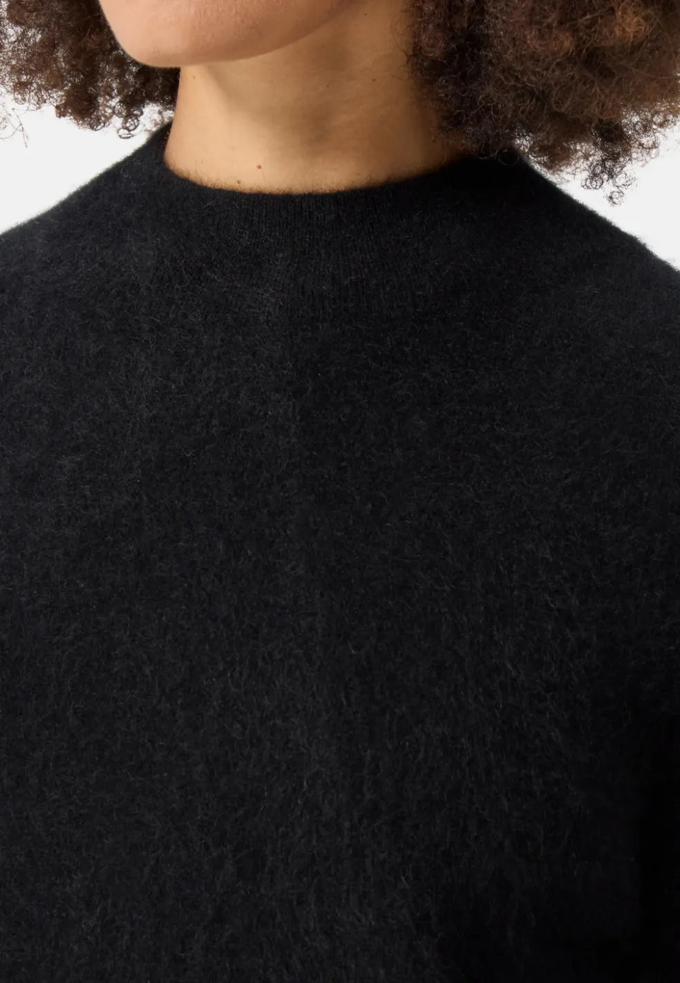 Brushed Kaschmir Pullover mit kurzem Stehkragen schwarz