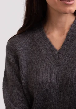 Grobgestrickter Recycelter Kaschmir V-Ausschnitt Pullover mittel anthrazit