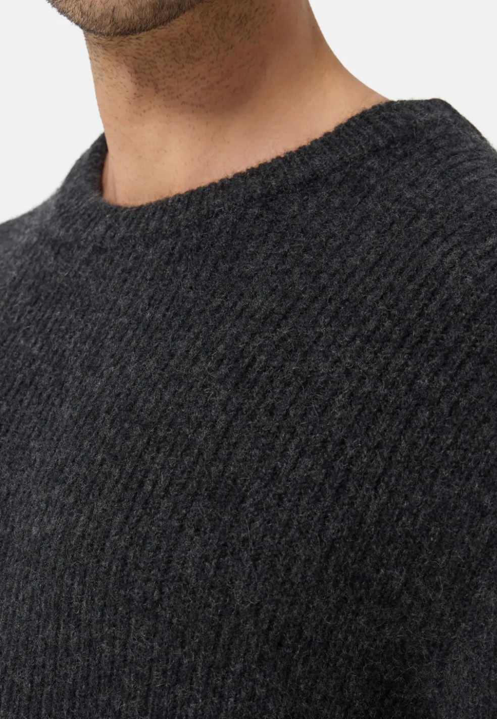 Grobgestrickter Wolle Kaschmir Rundhals Pullover dunkel anthrazit