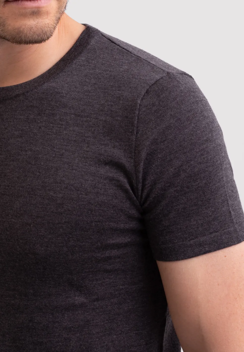 Kaschmir T-Shirt mit Rundhals dunkel anthrazit