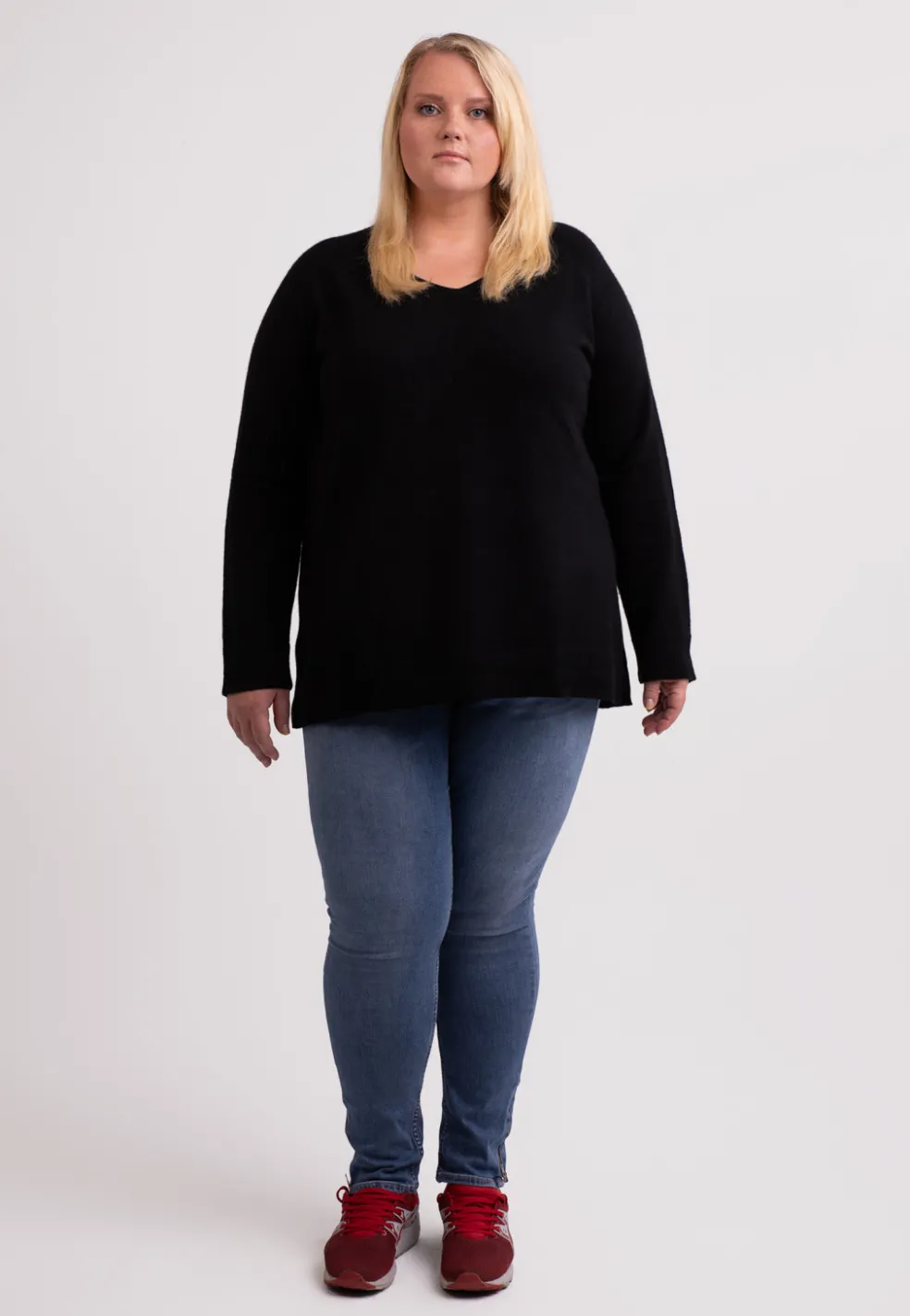 Kaschmir V-Ausschnitt Pullover mit Seitenschlitzen schwarz