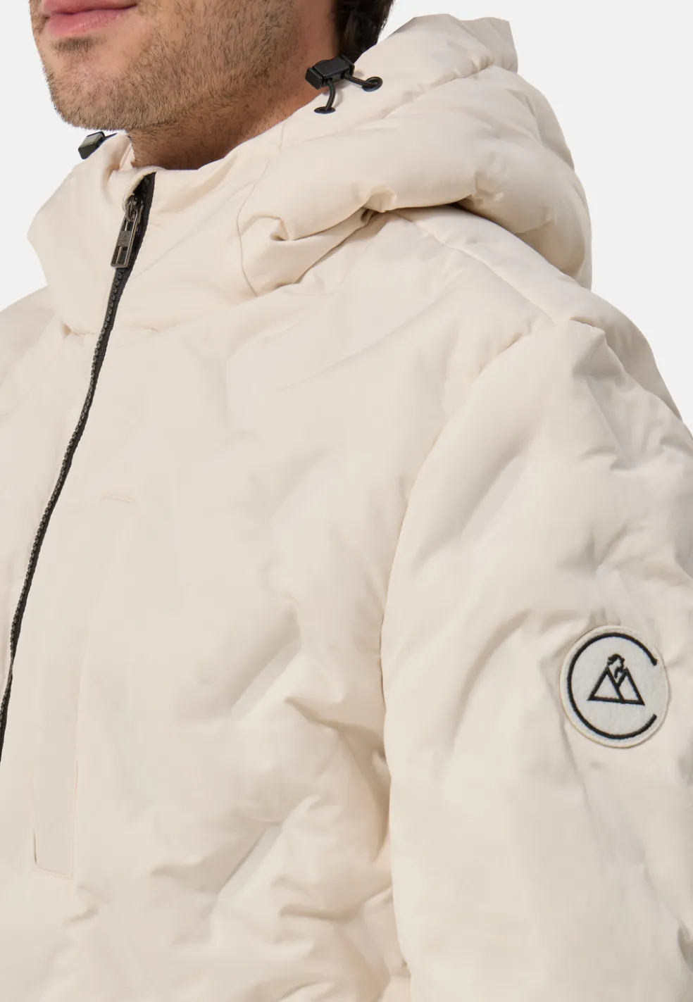 Padded Jacket mit Kapuze off white